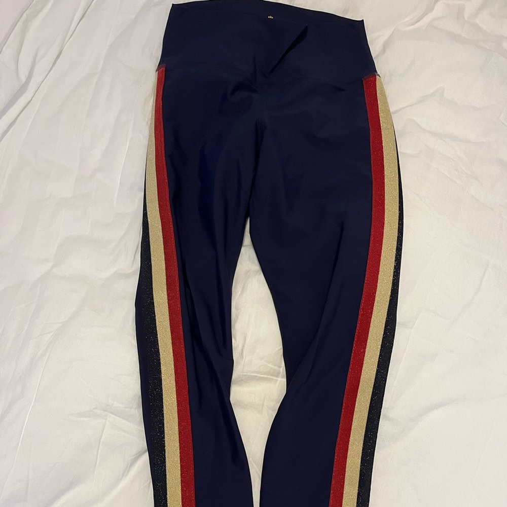 Spiritual gangster size small leggings